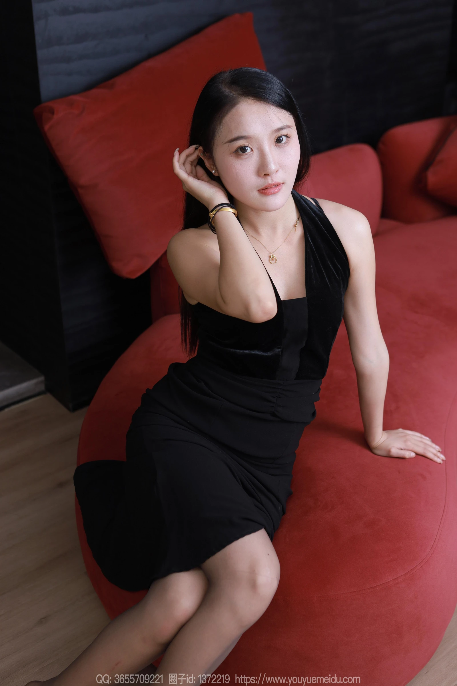 IESS异思趣向---婉萍-黑色包裙-[86P-64MB]-69.webp
